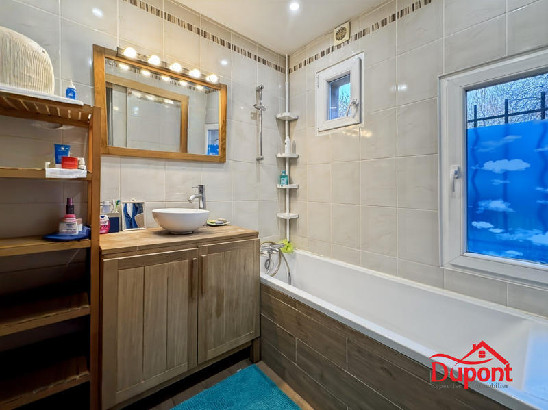 Maison - 65 m² - 5 pièces