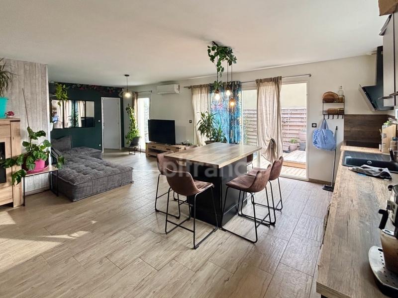 Maison - 98 m² - 5 pièces