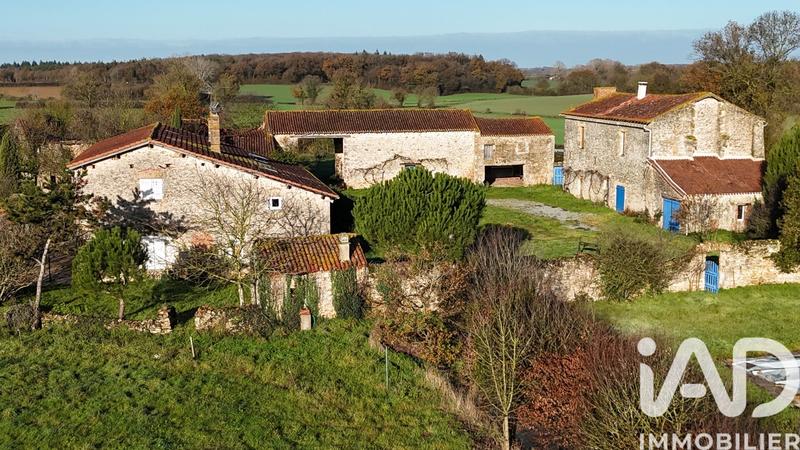 Maison - 227 m² - 7 pièces