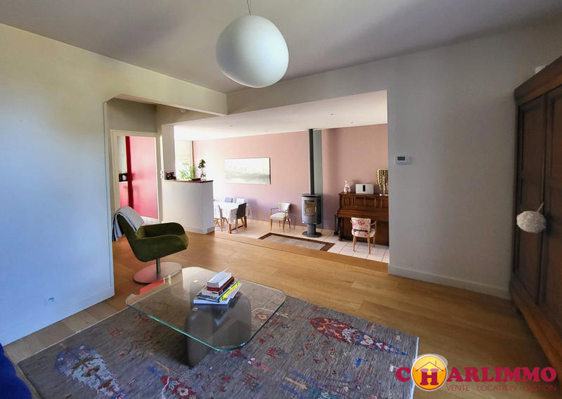 Maison traditionnelle - 178 m² - 7 pièces