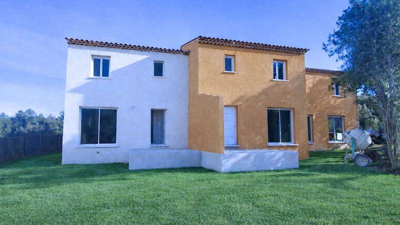 Villa - 80 m² - 4 pièces