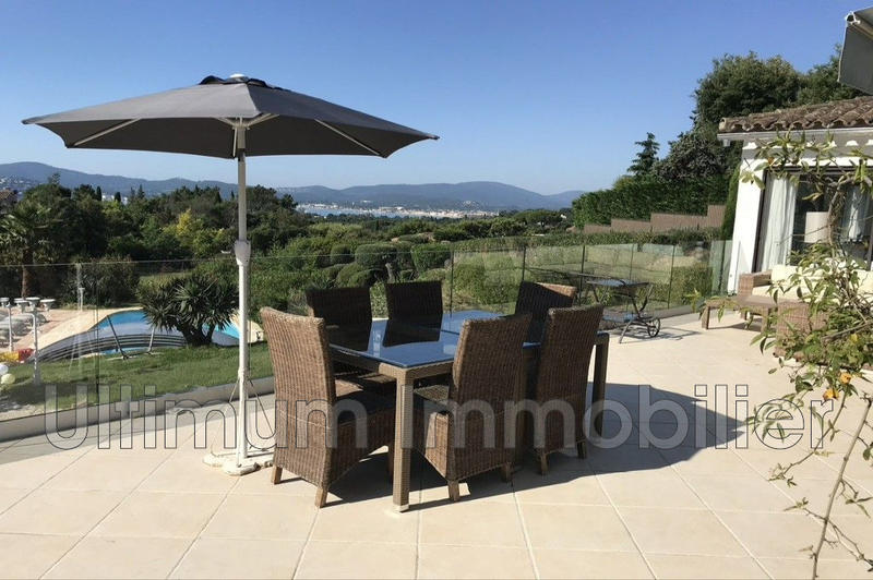 Villa - 267 m² - 7 pièces