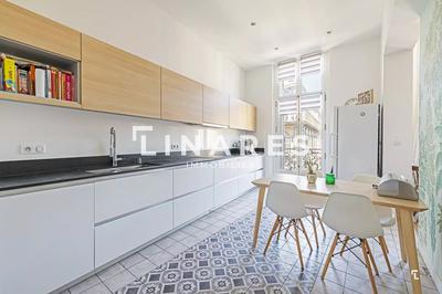 Appartement - 221 m² - 5 pièces