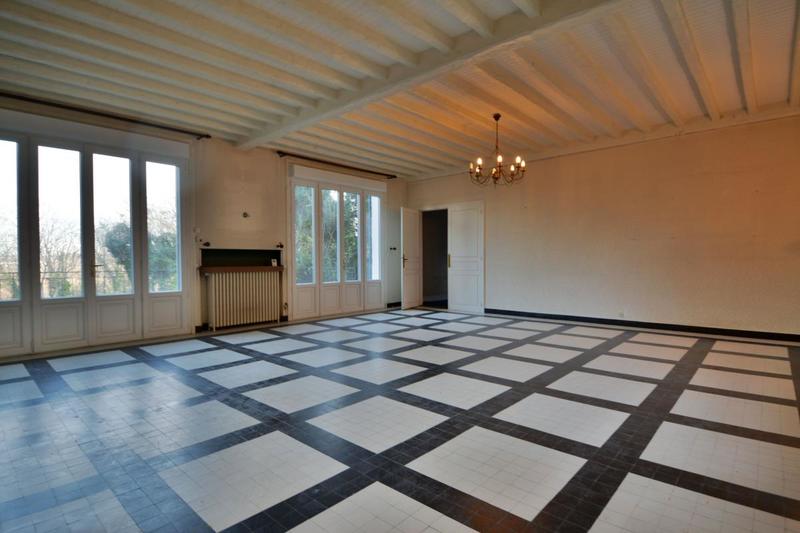 Maison - 233 m² - 5 pièces