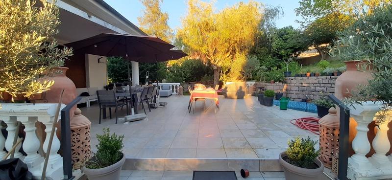 Maison - 307 m² - 10 pièces