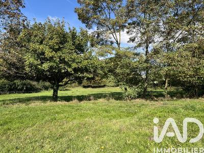 Maison - 277 m² - 13 pièces