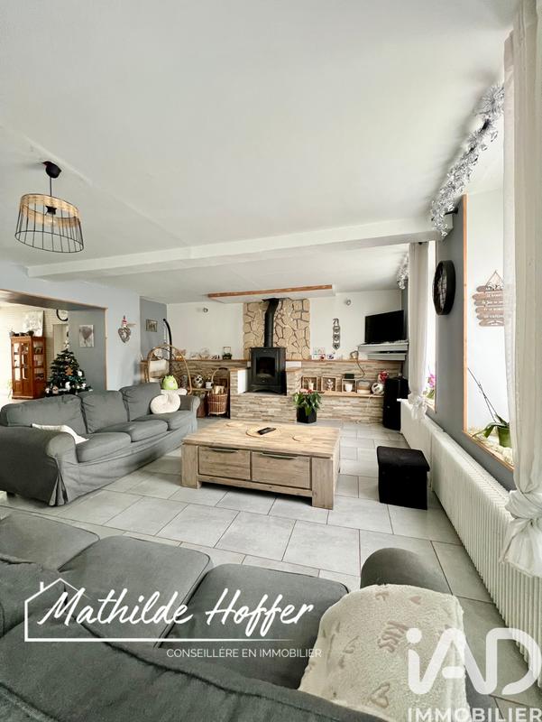 Maison - 230 m² - 8 pièces