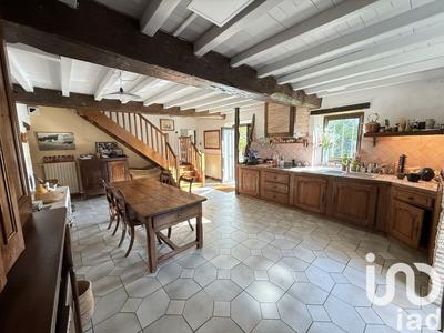 Maison - 380 m² - 12 pièces