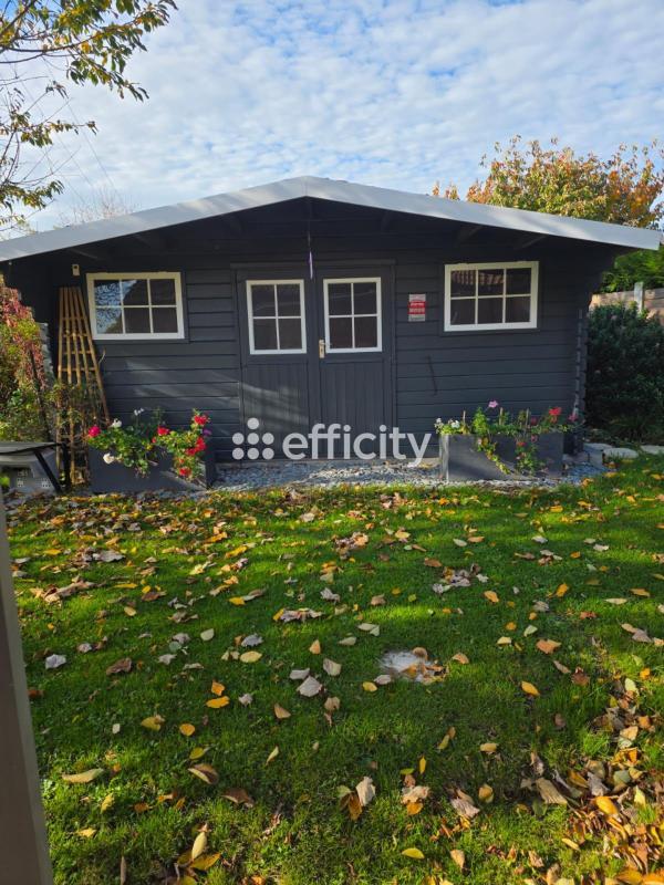 Maison - 140 m² - 8 pièces