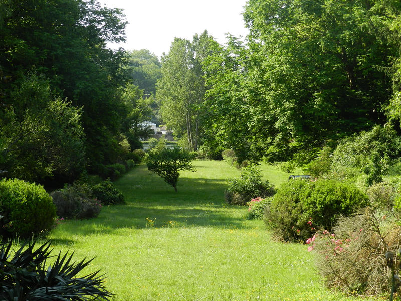 Maison - 357 m² - 14 pièces