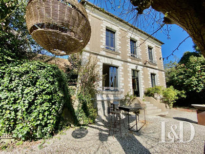 Maison ancienne - 198 m² - 8 pièces