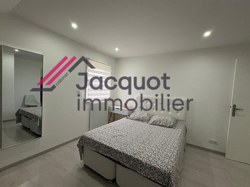 Maison - 209 m² - 9 pièces