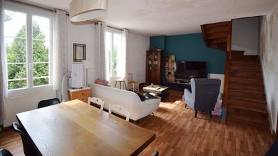 Maison - 137 m² - 6 pièces