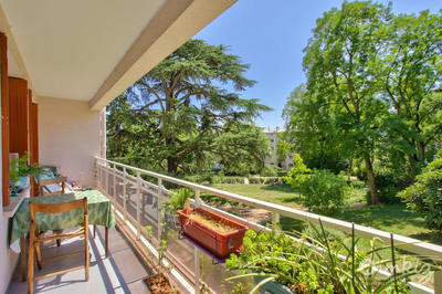 Appartement - 128 m² - 6 pièces