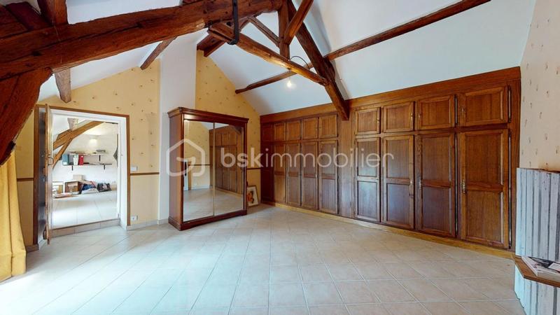 Corps de ferme - 340 m² - 11 pièces