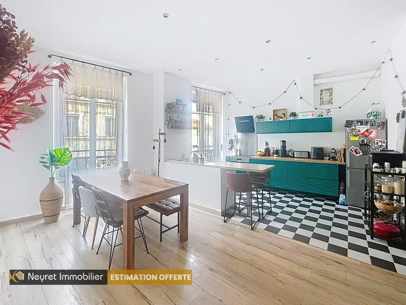 Appartement - 73 m² - 3 pièces