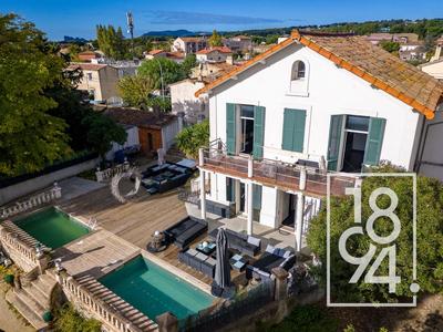 Propriété - 160 m² - 6 pièces