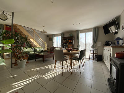 Maison - 121 m² - 6 pièces