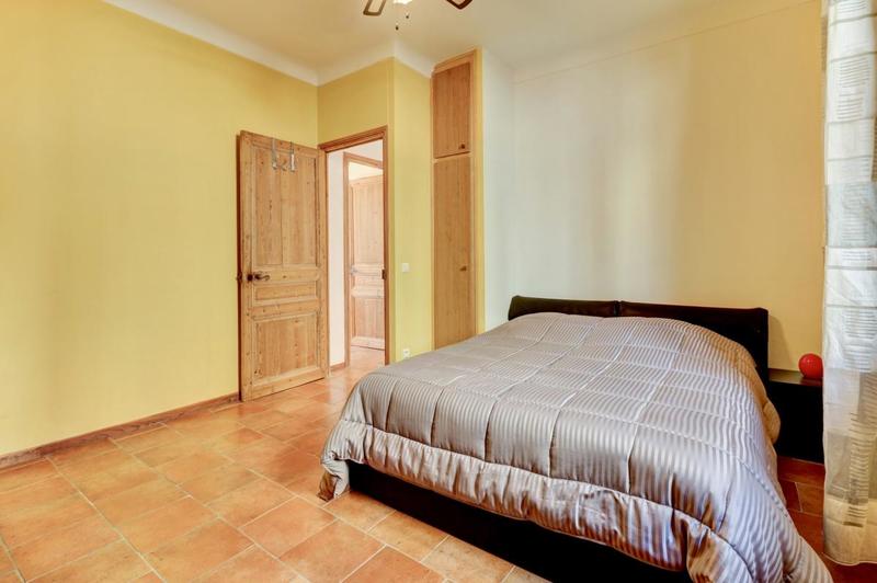 Appartement - 83 m² - 3 pièces