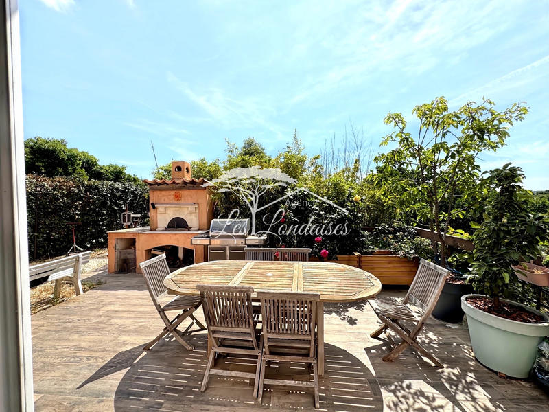 Maison - 185 m² - 7 pièces