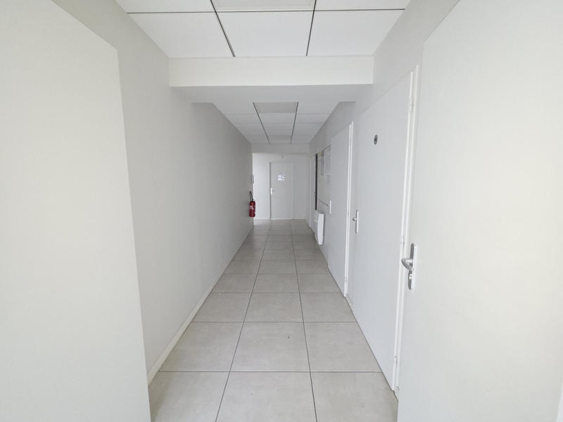 Local commercial - 548 m² - 20 pièces