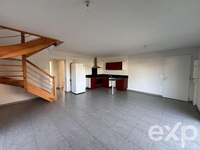 Maison - 83 m² - 4 pièces