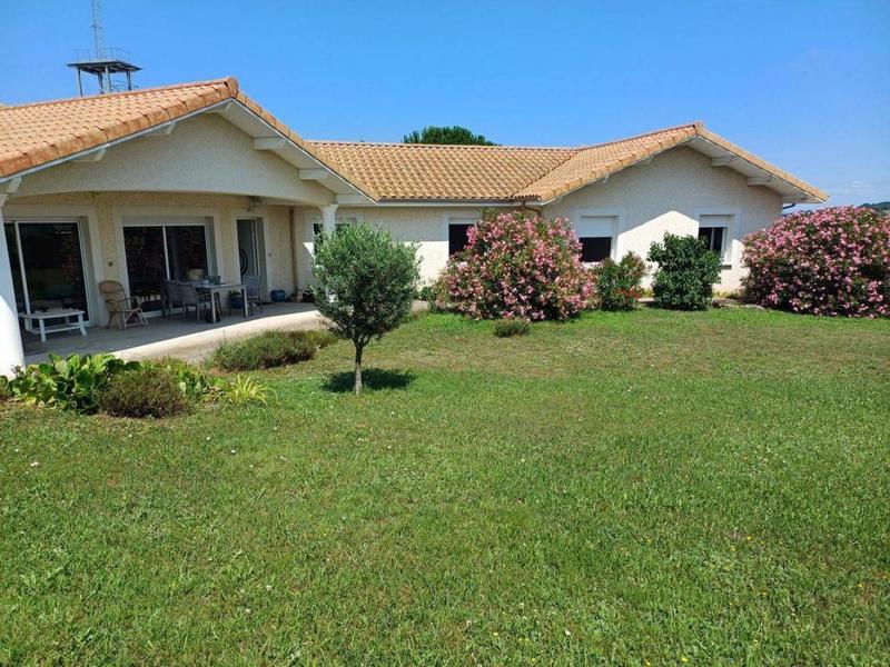 Villa - 145 m² - 5 pièces