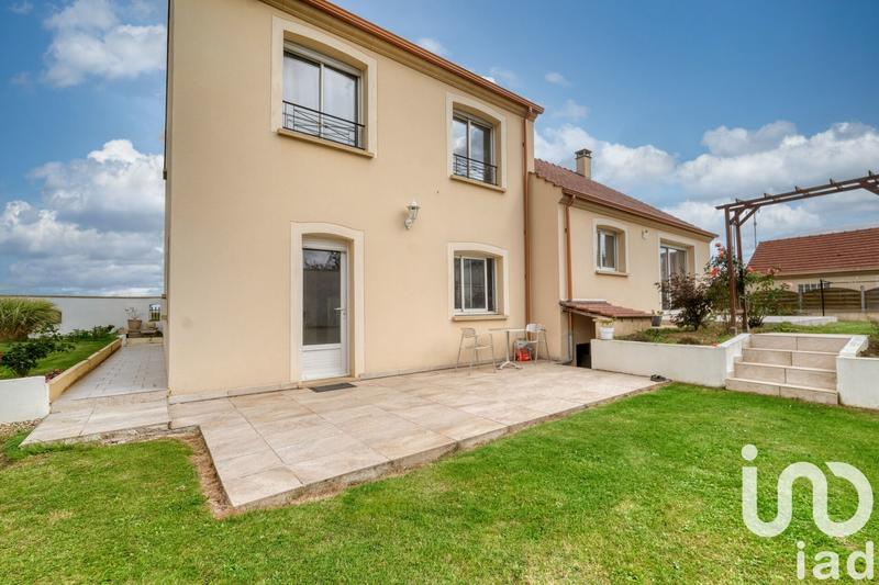 Maison - 163 m² - 7 pièces