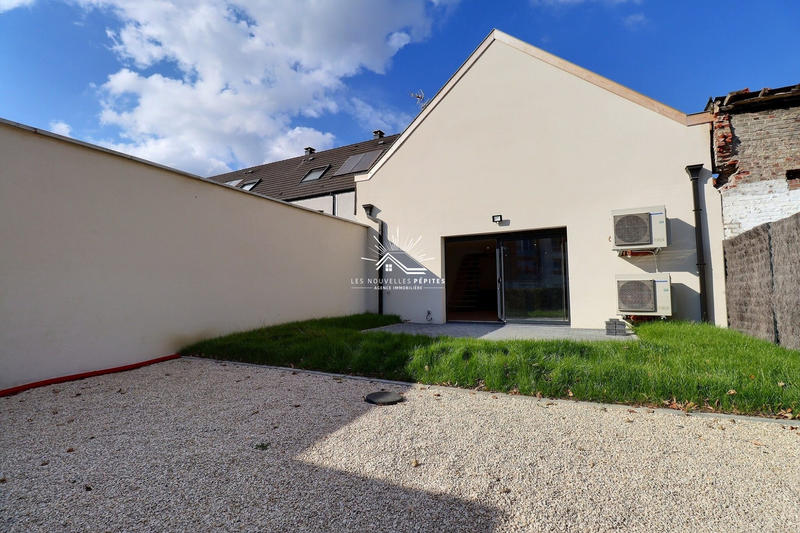 Maison - 159 m² - 5 pièces