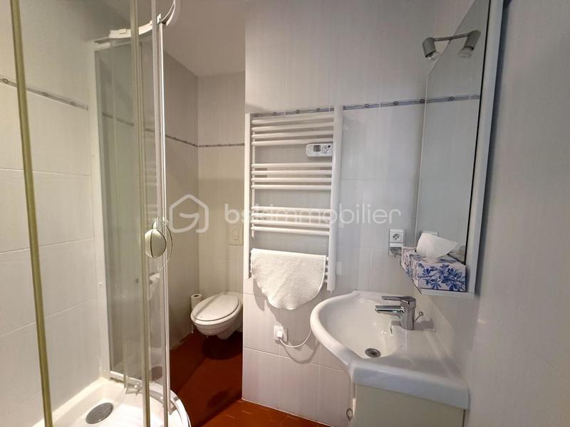 Maison - 303 m² - 10 pièces