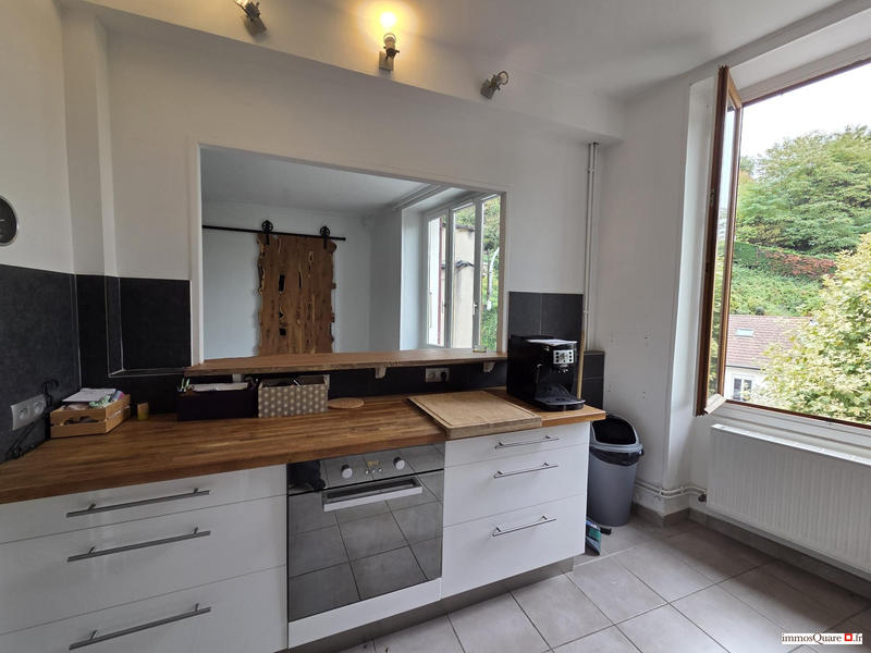 Appartement - 98 m² - 5 pièces