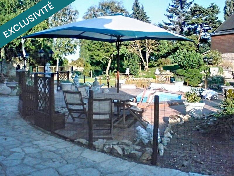 Maison - 963 m² - 16 pièces