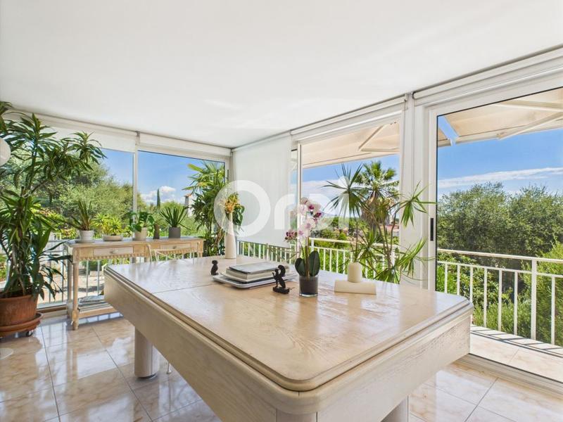 Maison - 199 m² - 7 pièces