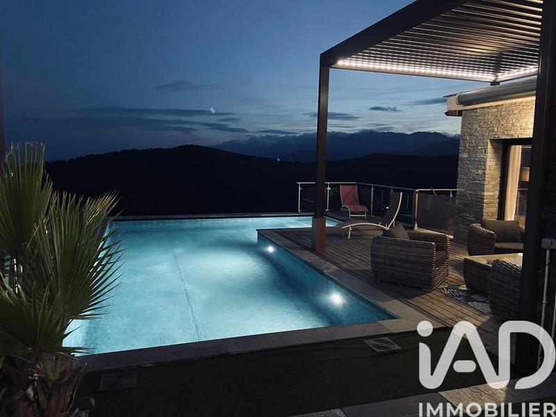 Maison - 126 m² - 5 pièces