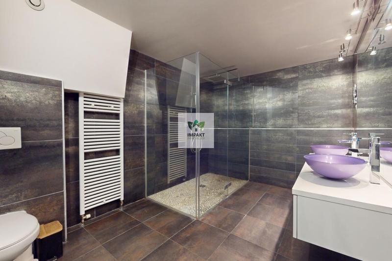 Appartement - 80 m² - 3 pièces