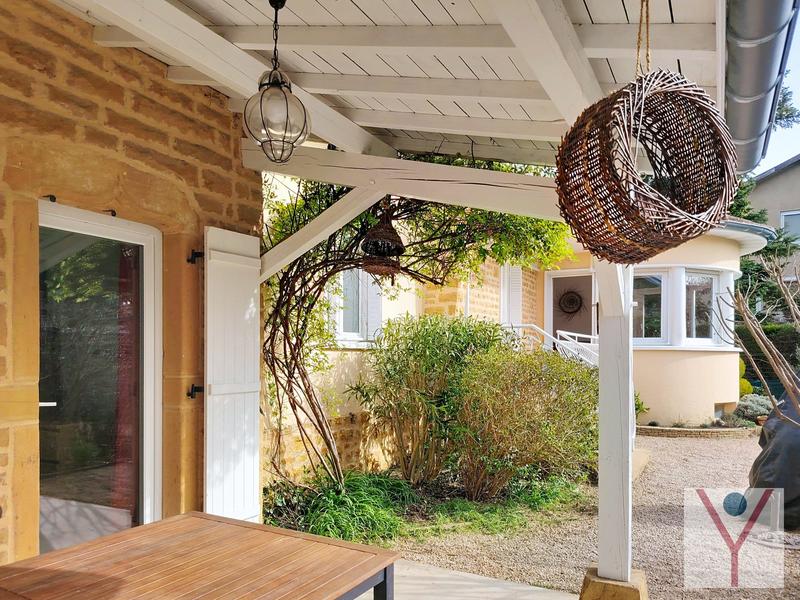 Maison - 96 m² - 4 pièces