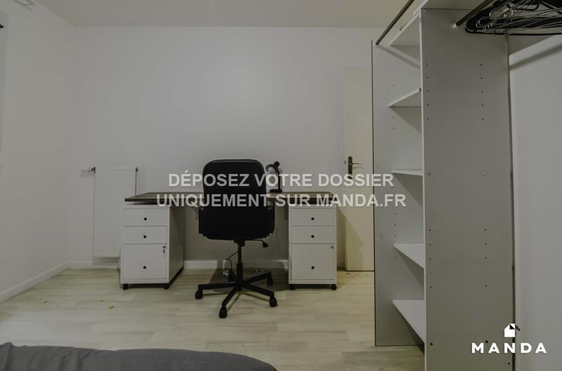 Chambre - 11 m² - 4 pièces