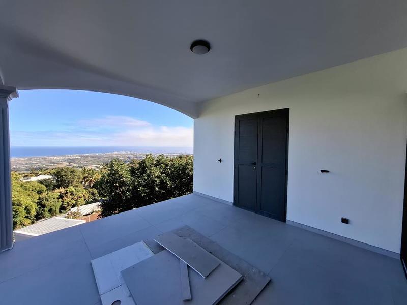 Appartement - 92 m² - 4 pièces