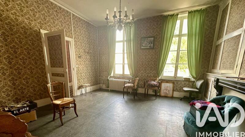 Maison - 227 m² - 6 pièces