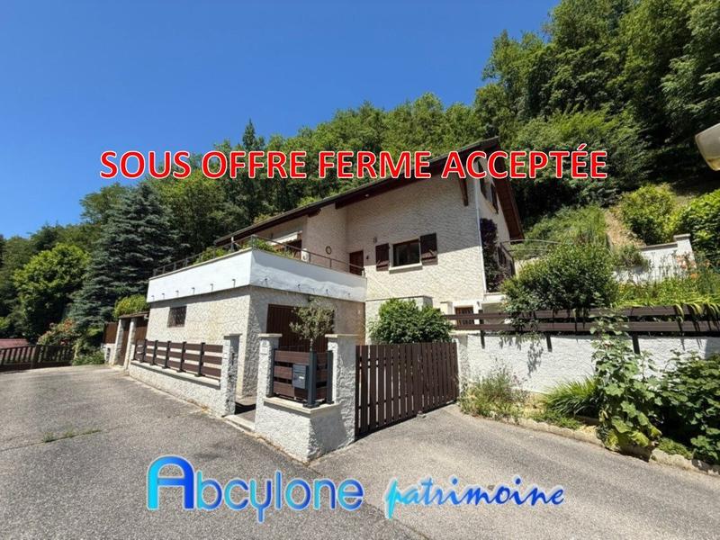 Maison - 114 m² - 5 pièces