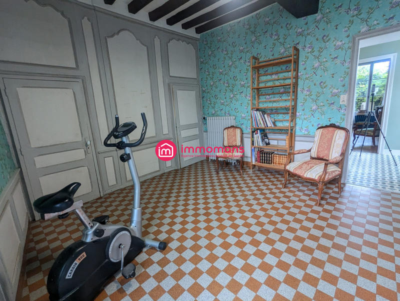 Maison - 203 m² - 9 pièces