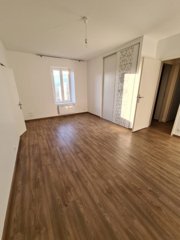 Corps de ferme - 140 m² - 5 pièces