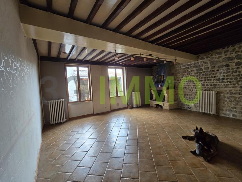 Maison - 95 m² - 5 pièces