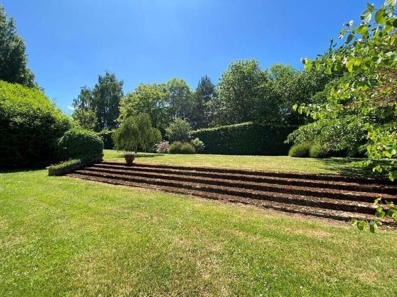 Maison - 301 m² - 9 pièces