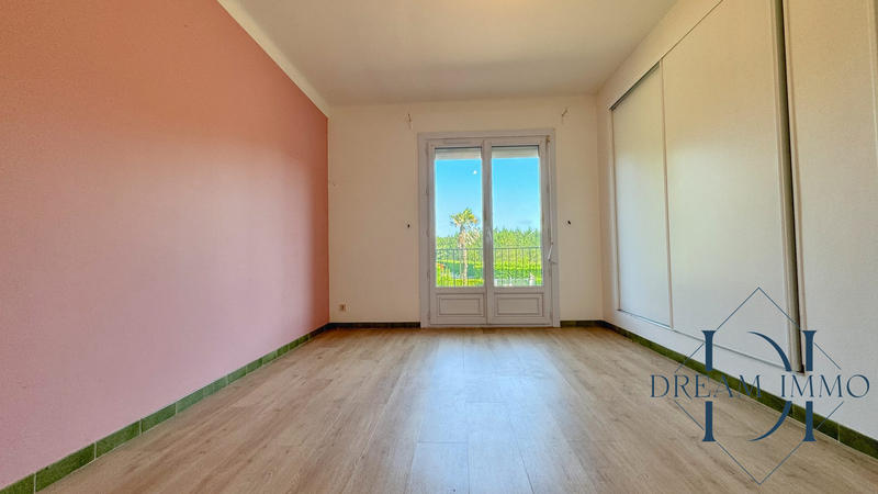 Maison - 158 m² - 8 pièces