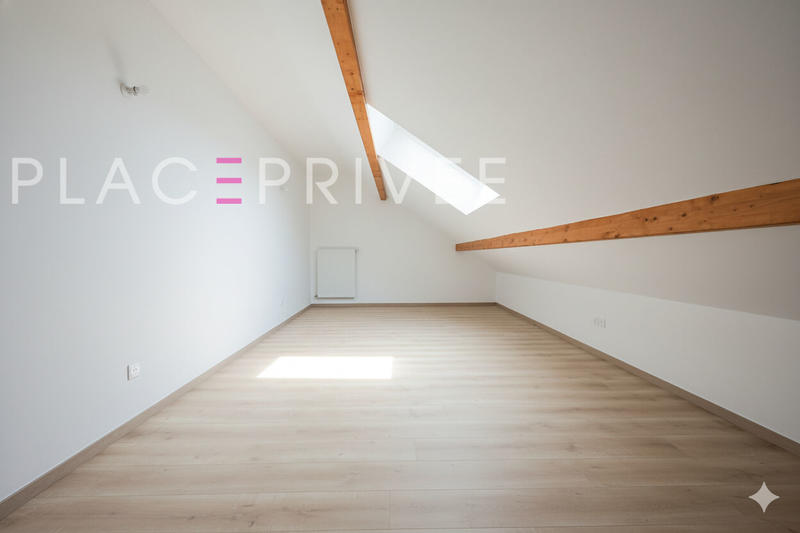 Appartement - 80 m² - 3 pièces