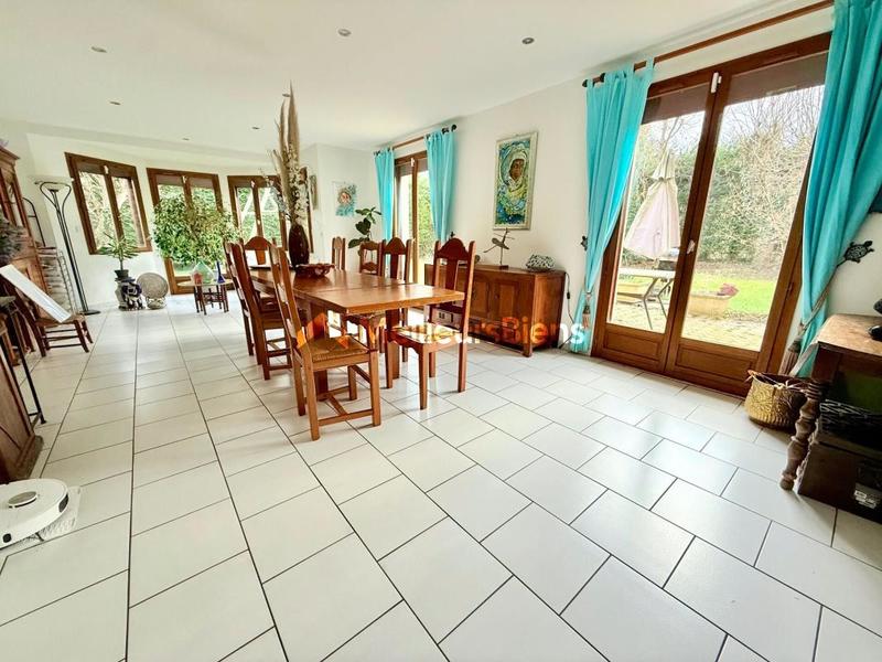 Maison - 190 m² - 8 pièces