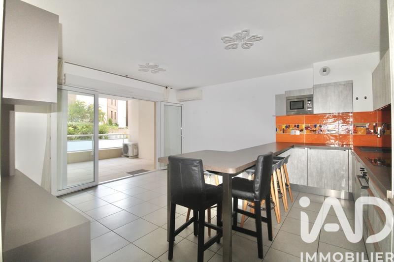 Appartement - 81 m² - 4 pièces