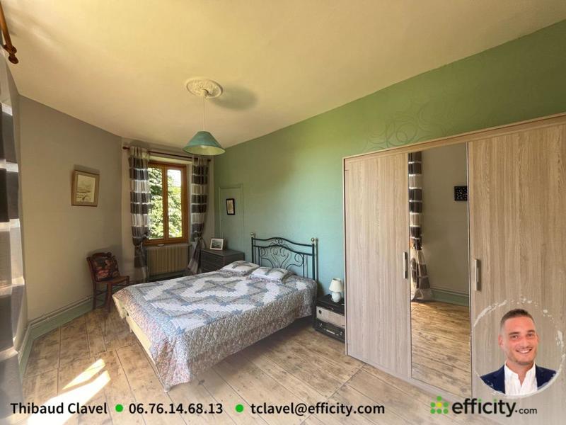 Maison - 208 m² - 6 pièces