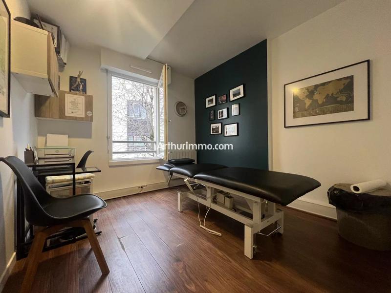 Bureau - 87 m² - 6 pièces